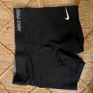 Nike Used New Black : Like New Gentle Minimal Minor Use. Prior new. Nike Dri